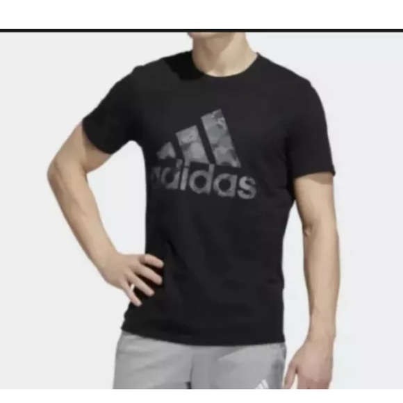 NWT Adidas red Badge of Sport Tee Mens Small - Picture 3 of 7